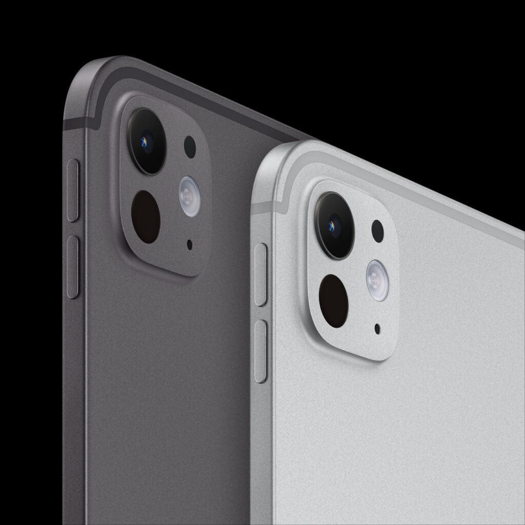 M5 iPad Pro back view