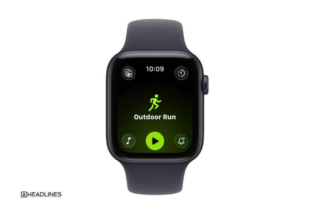Apple Watch outdoor run workout mode fitness tracking screen