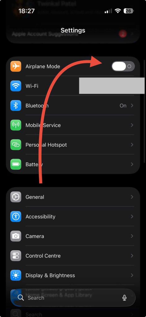 iPhone airplane mode toggle in settings to fix network signal issues