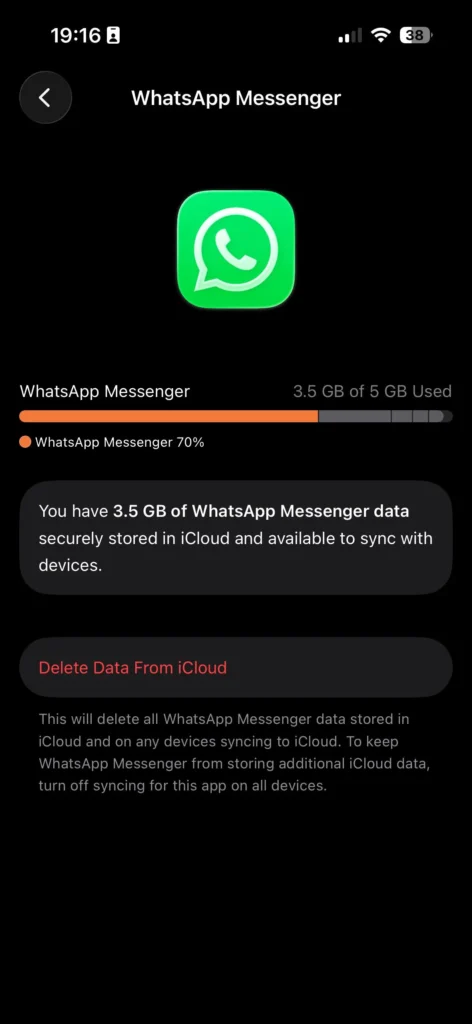 iPhone iCloud storage screen showing WhatsApp Messenger using 3.5 GB of cloud storage with an option to delete stored data.