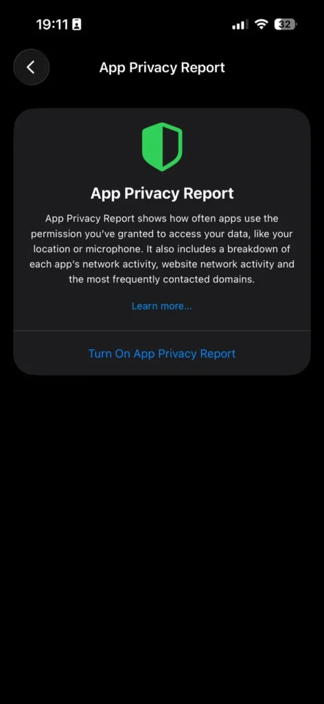 App Privacy Report screen showing the option to enable privacy activity reporting on iPhone.