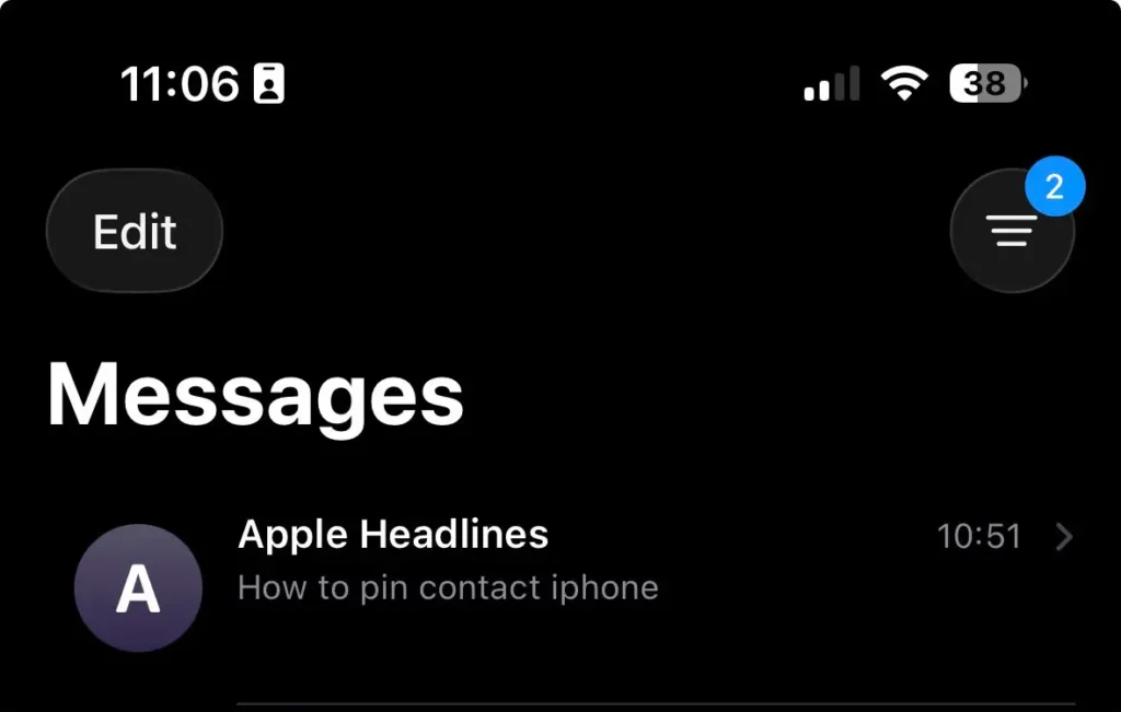 iPhone Messages app displaying a conversation before adding it to the favorites section